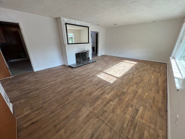 Foto del edificio - 3211 Burch Mountain Rd