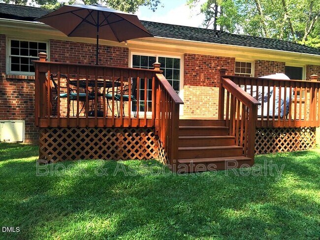 Building Photo - 6404 Buffaloe Rd