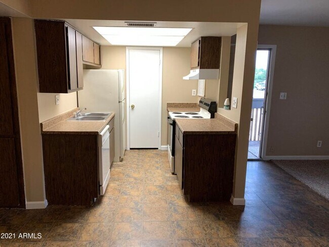 Foto del edificio - Nice 2 Bedroom in  Phoenix