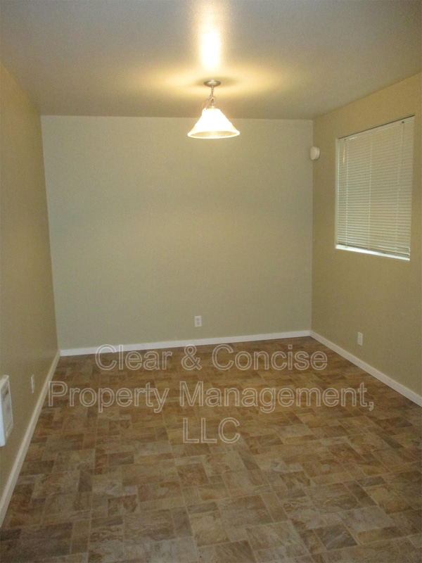 Photo - 1246 N Park Ave Apartment