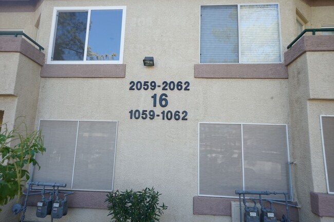 Building Photo - 5710 E Tropicana Ave