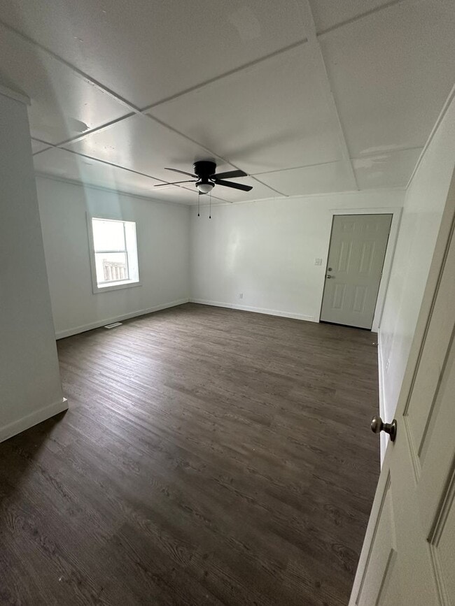 Building Photo - 4160 Co Rd 200