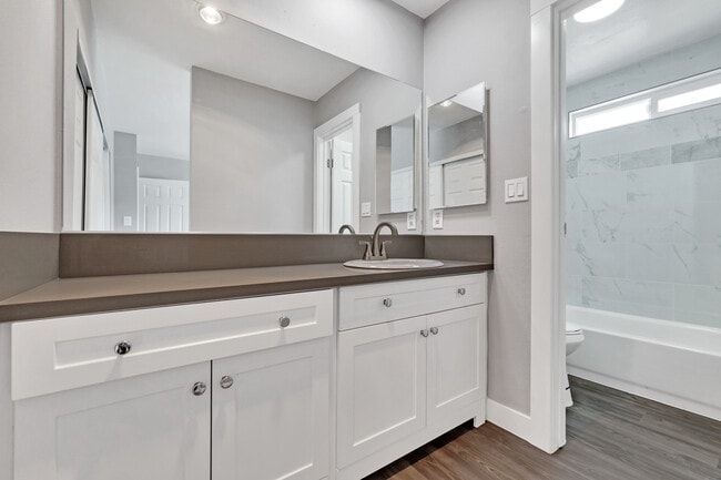 Building Photo - 23330 Arlington Ave