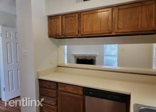 Building Photo - 1618 Pecan Chase Cir