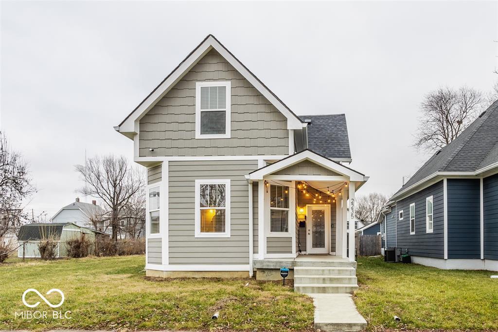 Foto principal - 2235 Carrollton Ave