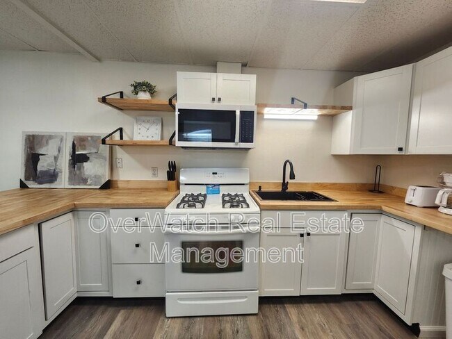 Foto del edificio - 3149 Raspberry Rd
