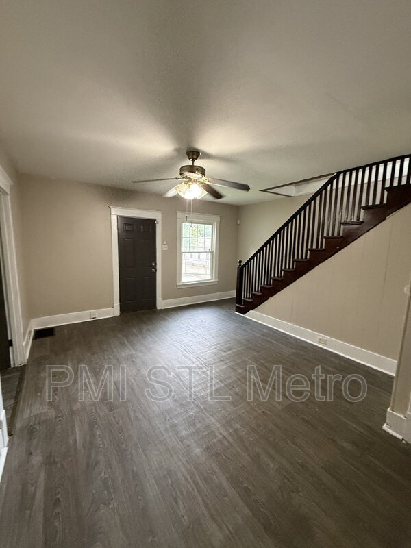 Foto del edificio - 7212 Eunice Ave