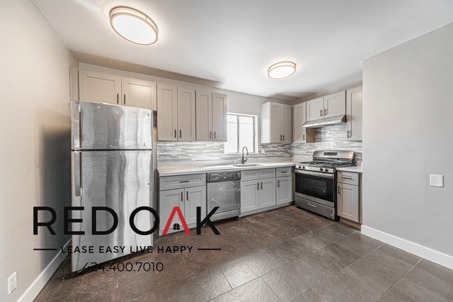 Building Photo - 3146 S Halm Ave