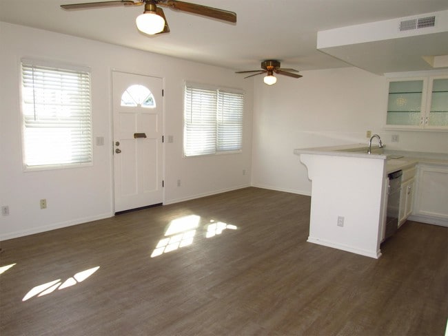 Building Photo - 5058 Narragansett Ave
