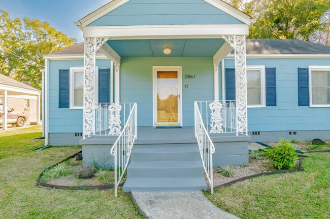 Building Photo - 2861 Potter Dr