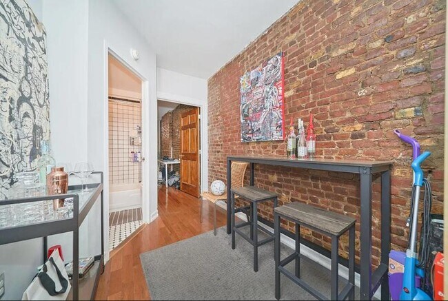 Foto del edificio - 2 bedroom in New York NY 10036