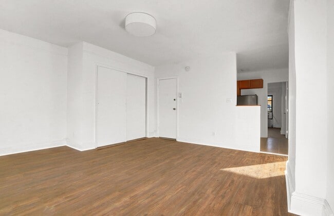 Building Photo - 112 Brooklyn Ave