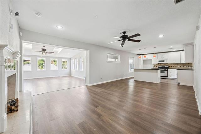 Foto del edificio - 2801 Clearbrook Dr