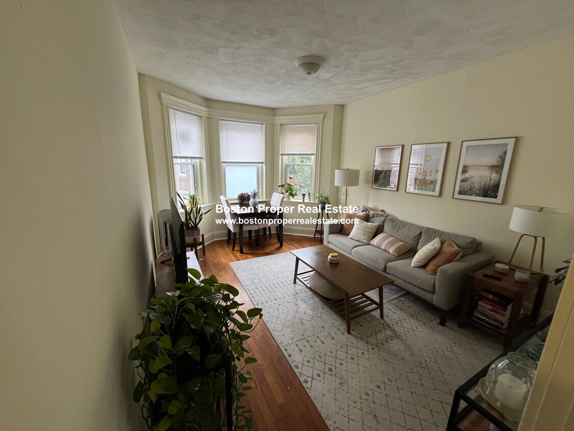 Foto principal - 124 Peterborough St