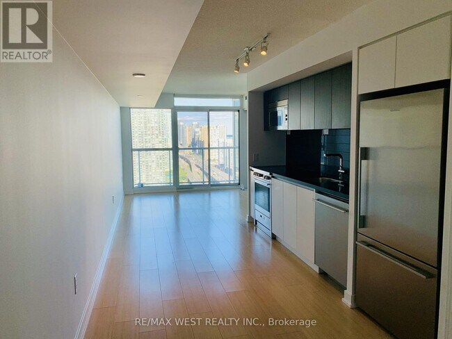 Building Photo - 75 Queens Wharf Rd