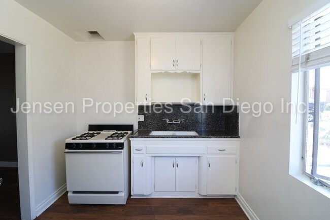 Foto del edificio - 7380 University Ave