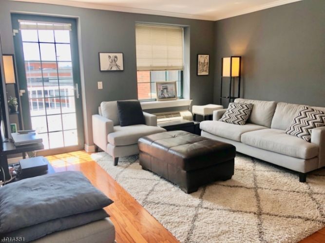 Foto principal - 7 Prospect St
