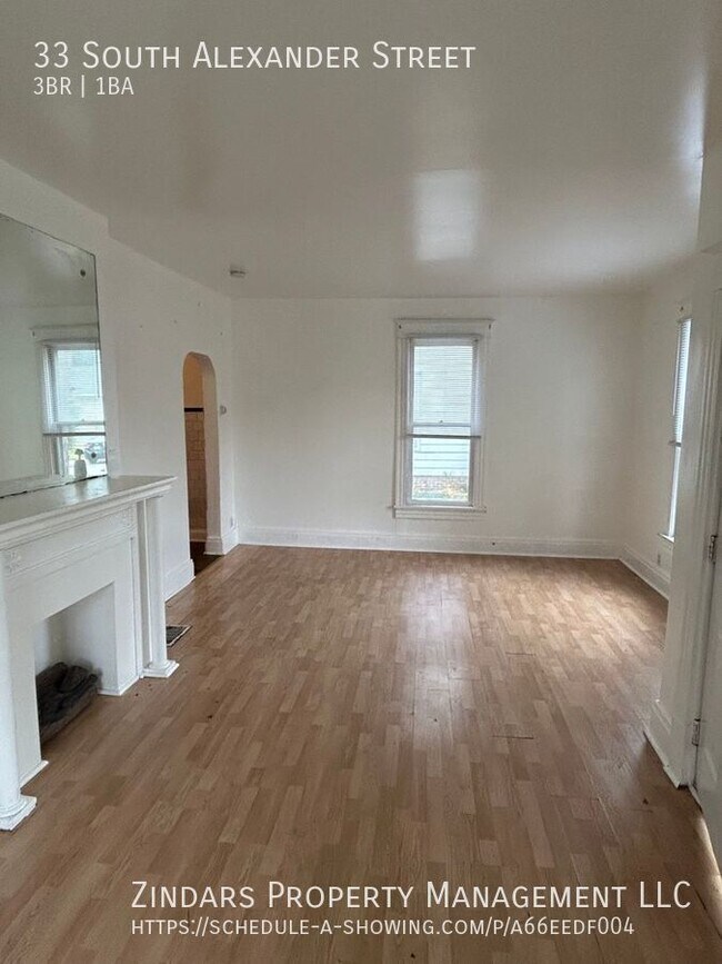 Building Photo - 33 S Alexander St