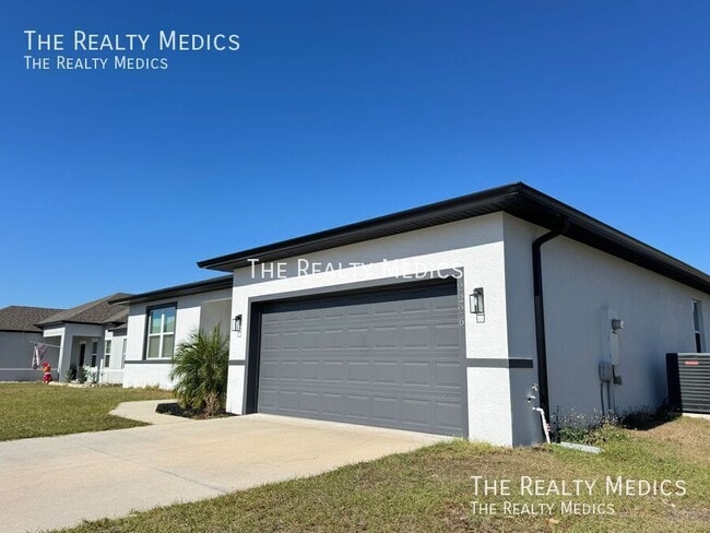 Building Photo - 2226 Rock Dr