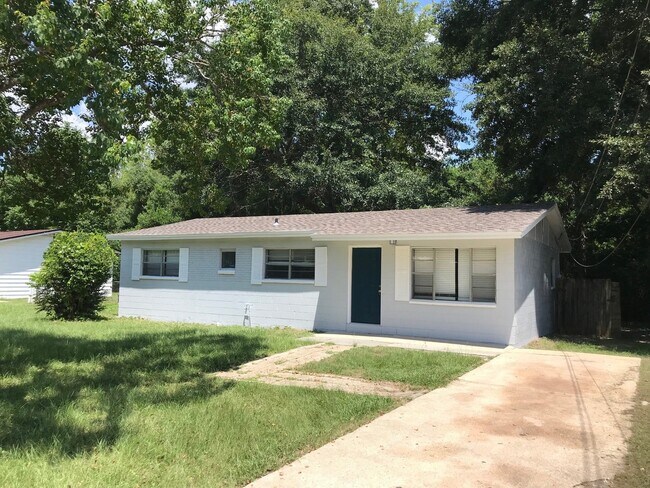 Foto del edificio - 1302 Lancer Drive Pensacola, FL 32534 Janu...