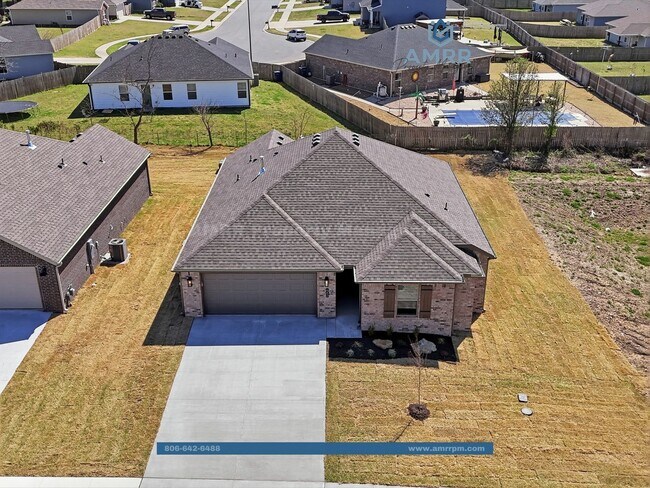 Foto del edificio - New Beginnings Start with AMRR: Spacious 3 Bedroom new build in Siloam Springs!