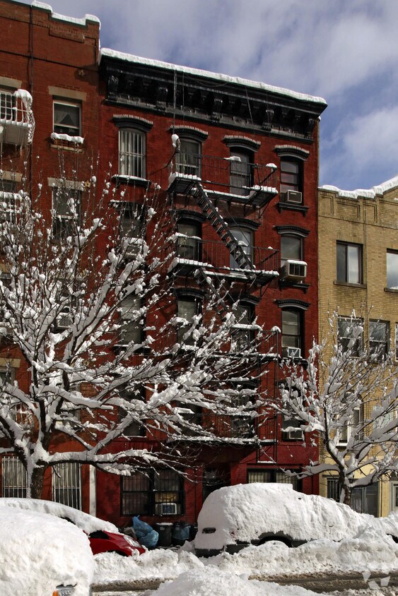 Primary Photo - 429 E 6th St