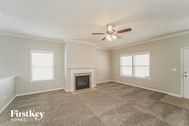 Foto del edificio - 9609 Fernspray Rd