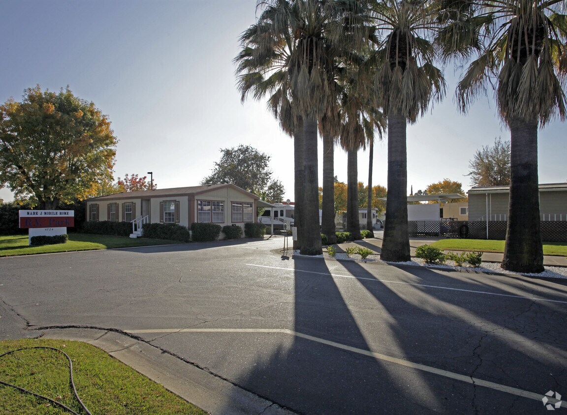 Building Photo - Mark J RV Park