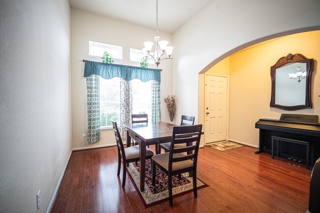 Building Photo - 4138 Falvel Shadow Creek Dr