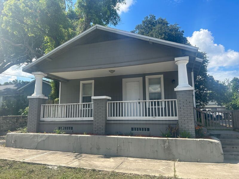 Primary Photo - 1411 E 22nd Ave.