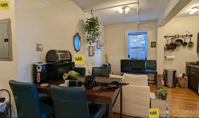 Foto del edificio - 70 Fenway