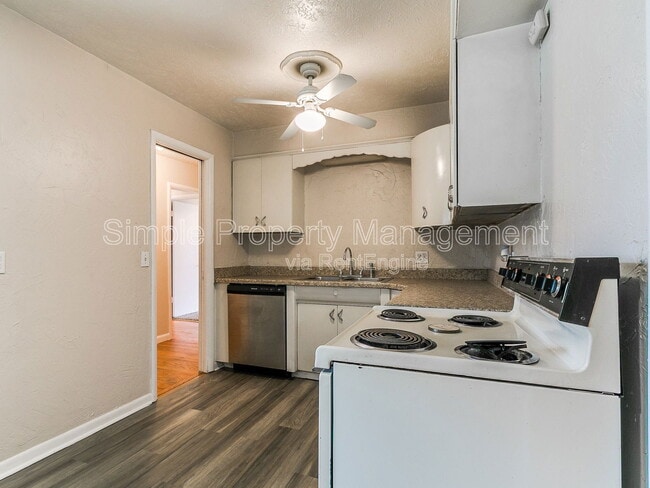 Building Photo - 2608 Greystone Ct