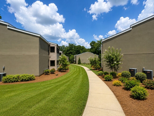Building Photo - Milgen Village