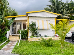 Building Photo - 3050 SW 51st Ave