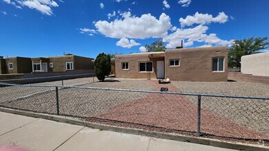 Building Photo - 2741 Montclaire Dr NE