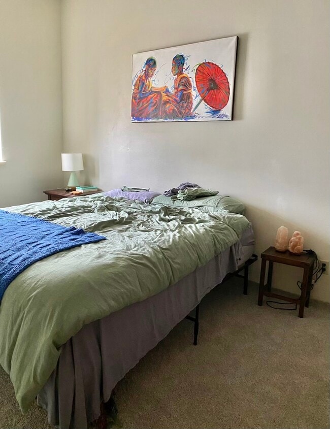 Bedroom - 600 Ohio St