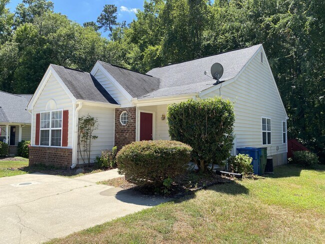 Building Photo - 6020 Newhall Rd
