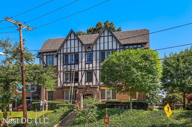 Foto del edificio - 3001 Porter St NW