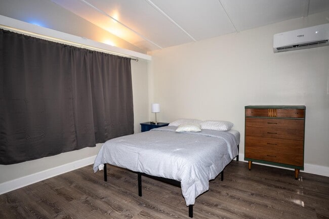 Foto del edificio - 130 Ella St