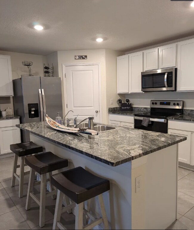 Foto del edificio - 822 18th Ave SE