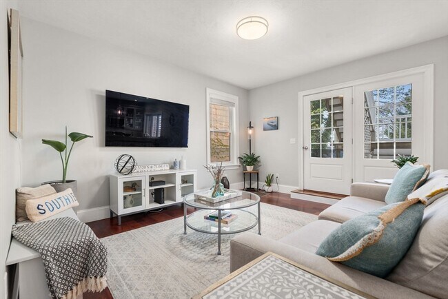 Foto del edificio - 417 E 7th St