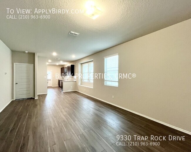Building Photo - Spacious 4 Bed/2.5 Bath Home in San Antoni...