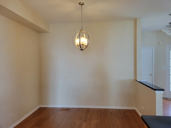 Building Photo - 2911 Stockton Ct