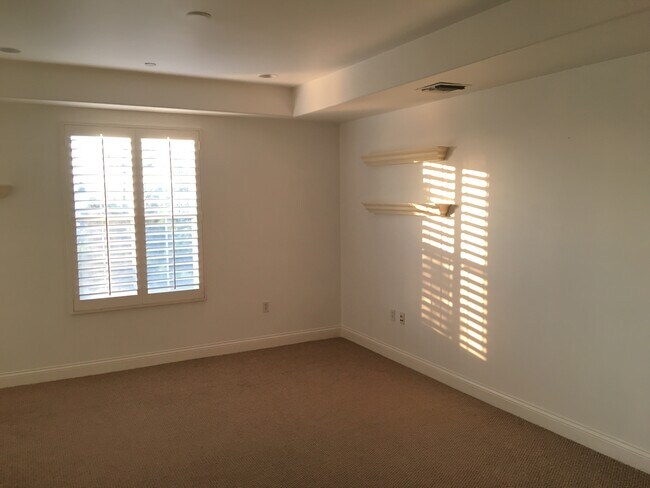 Foto del edificio - 12975 Agustin Pl