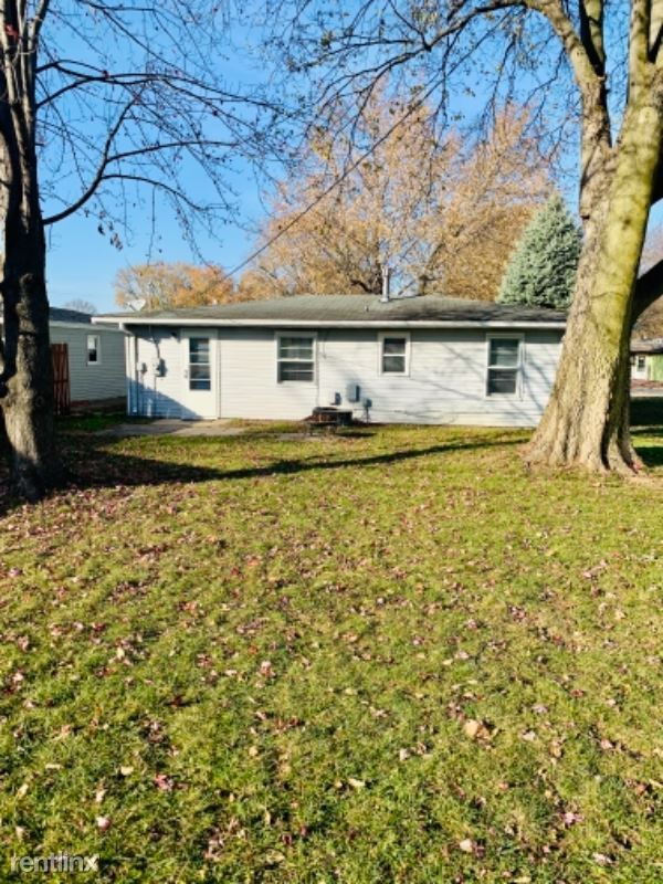 Building Photo - 3 br, 1 bath House - 407 E. High St.