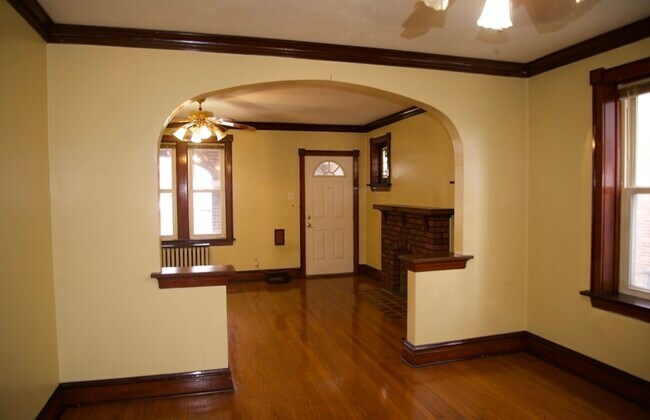 Foto del edificio - 4200 Lawn Ave