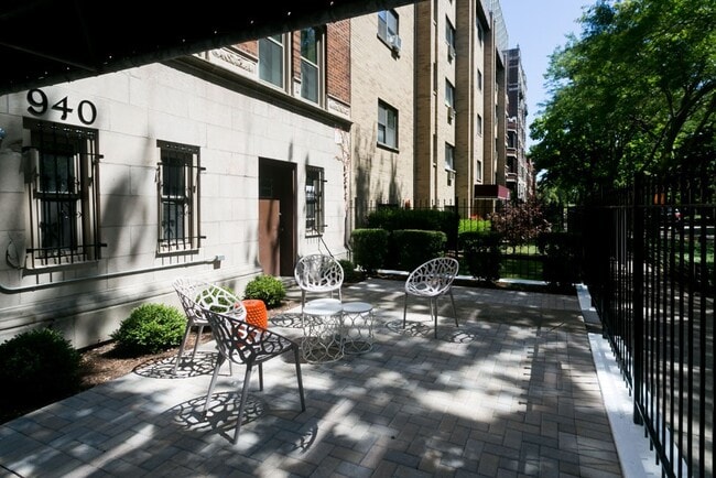 Foto del edificio - 940 W Winona St