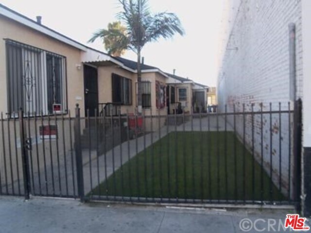 Foto principal - 10720 S Broadway