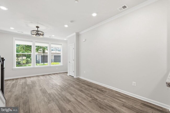 Building Photo - 45208 Lettermore Square