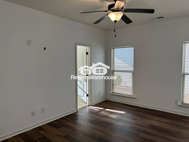 Building Photo - 5881 Cheshire Cove Trail
